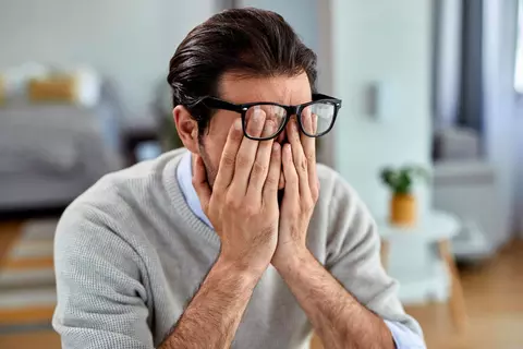 previewimage_hombre_cansado